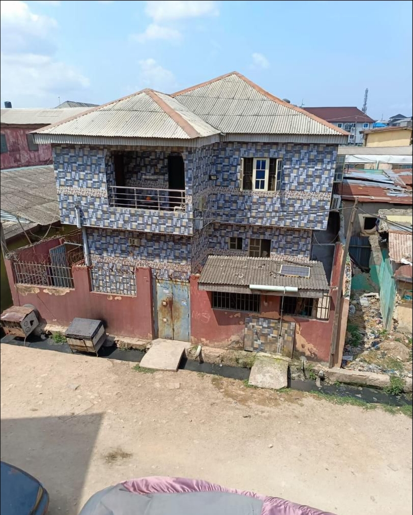 Block of 11 Flat